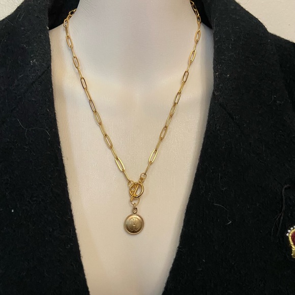 Gucci Gold Tone GG Charm with 18in Gold Plated Chain Necklace - Picture 4 of 8